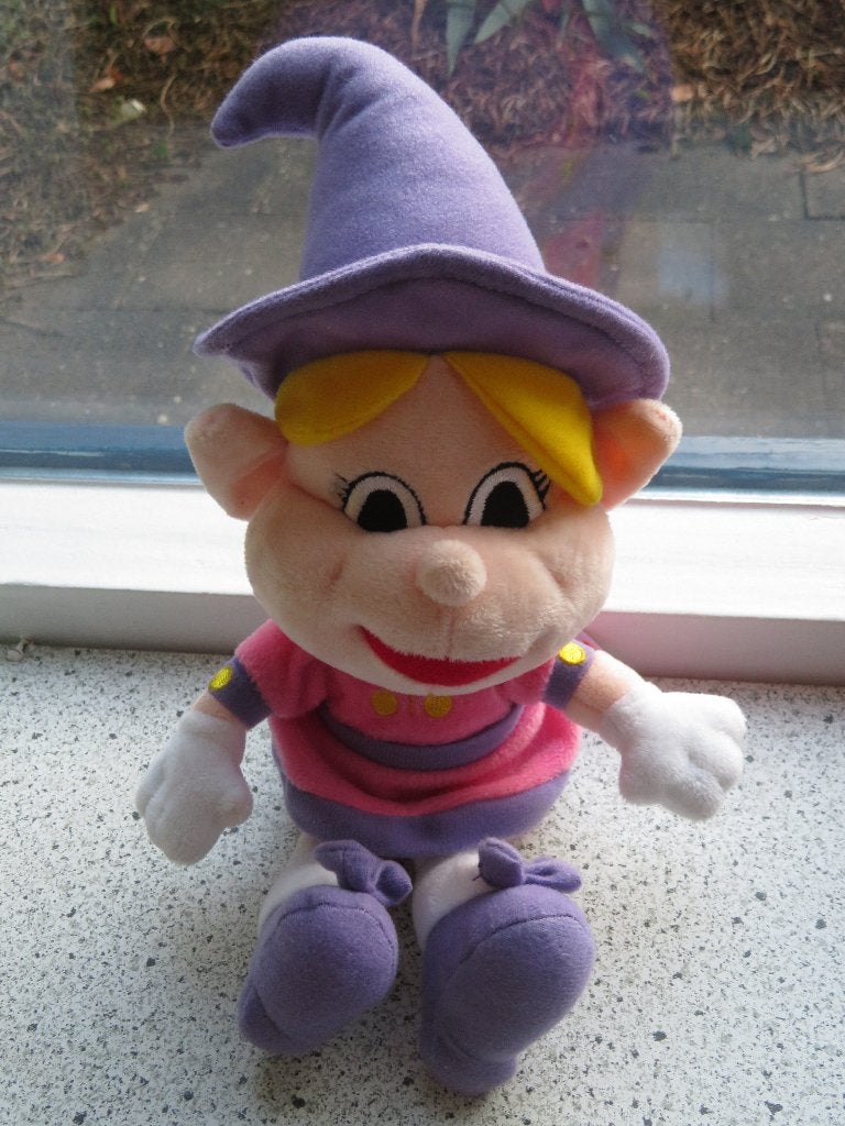 Heks pop Carabouille mascotte van CAPFUN paarse uitvoering, Overige typen, Ophalen of Verzenden, Zo goed als nieuw, Wasbaar