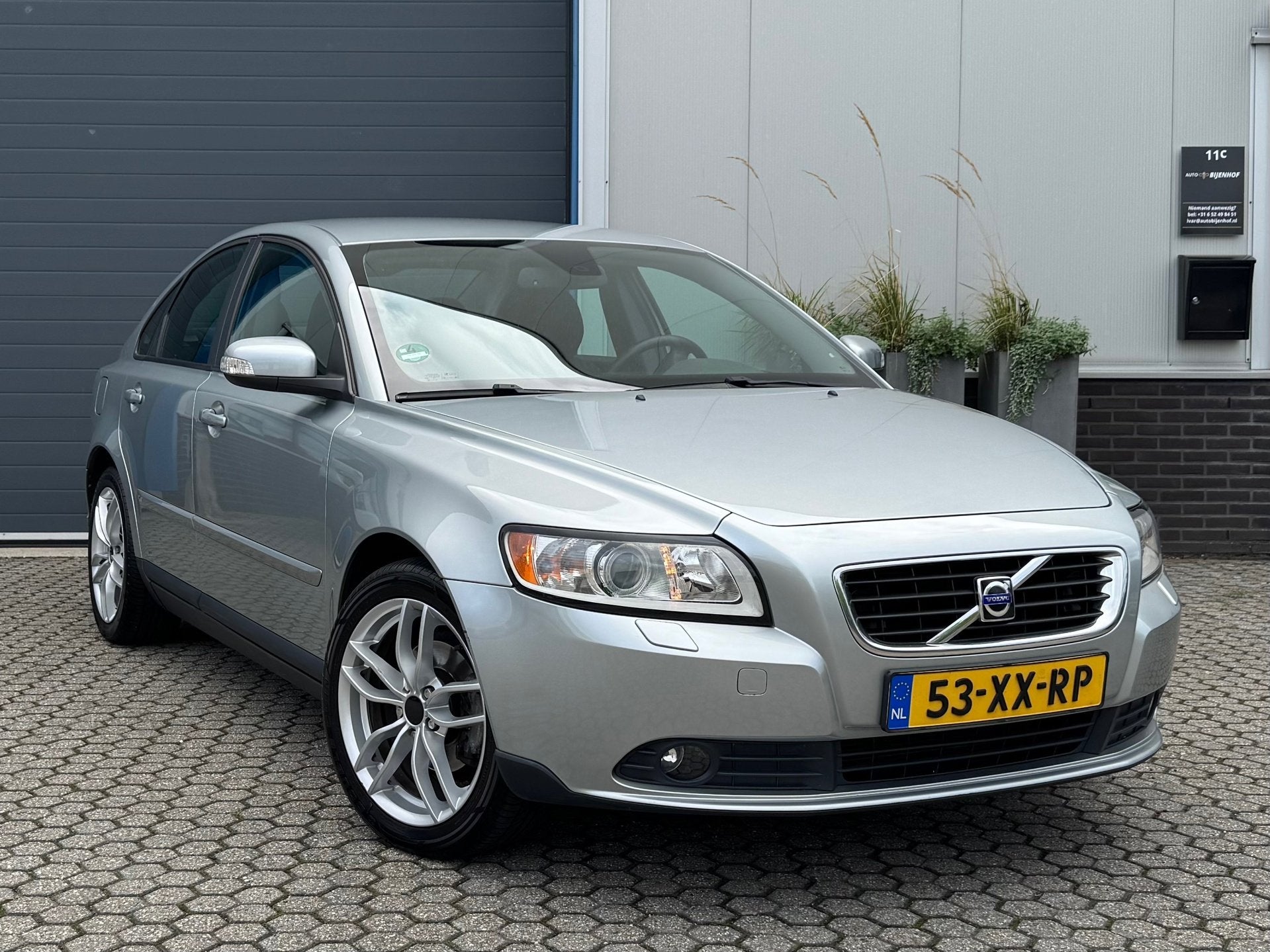 Volvo S40 1.8 Edition I Climate | Parkeersensor | Trekhaak |, Voorwielaandrijving, 125 pk, Gebruikt, Zwart