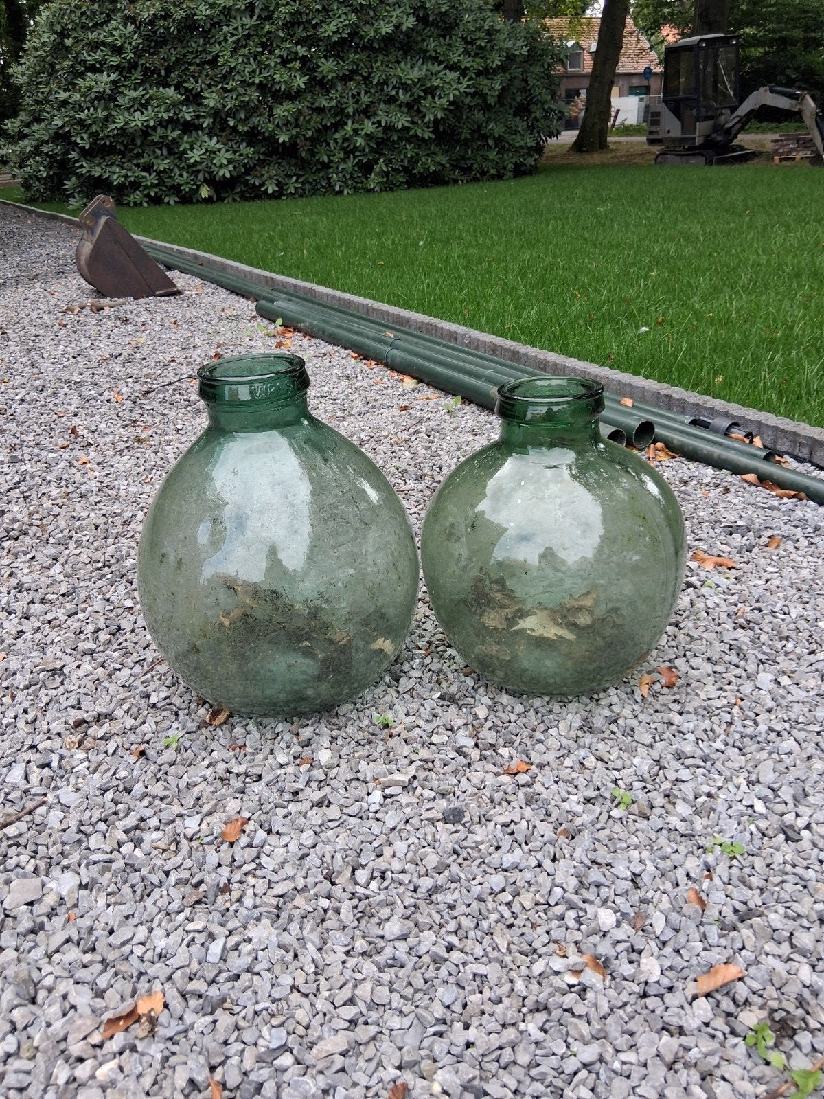 2 viresa vergistingsvaten glazen vazen, Tuin en Terras, Tuinvazen, Ophalen