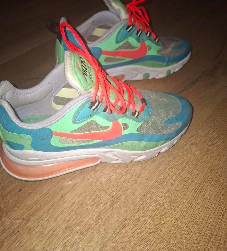 Nike Air Max 270 React Sneakers - Maat 40, Kleding | Dames, Schoenen, Zo goed als nieuw, Sneakers of Gympen, Blauw, Ophalen of Verzenden