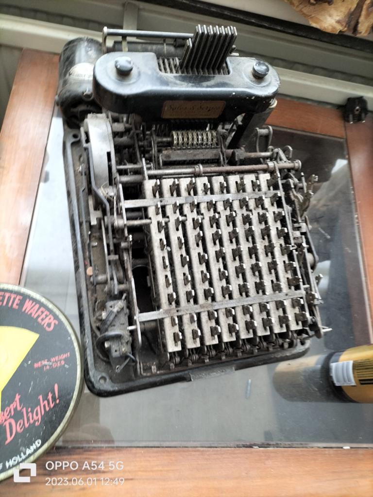 Antieke Rekenmachine - Mechanische Telmachine, Ophalen of Verzenden