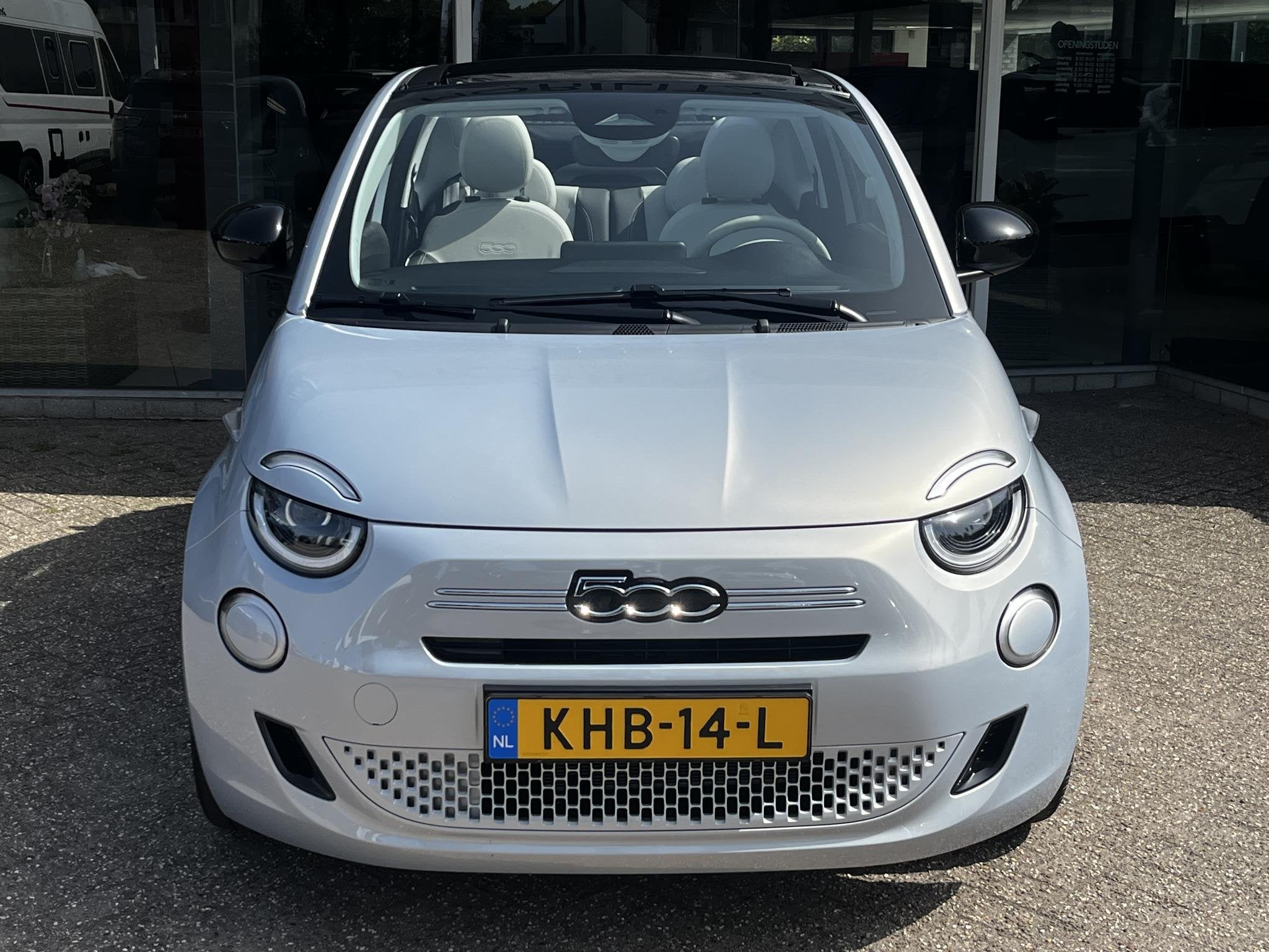 Fiat 500C 1.0 Hybrid La Prima | JBL | Panoramadak | Leer, Auto's, Gebruikt, Euro 6, Cabriolet, 4 stoelen