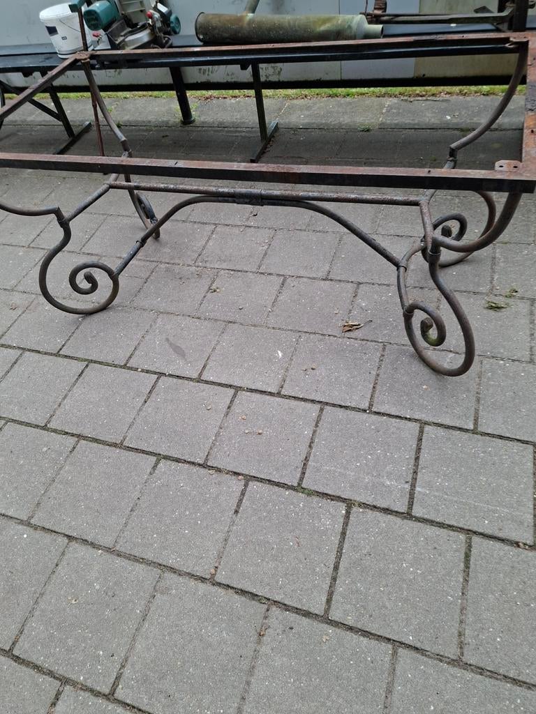 Smeedijzeren tafel 165/75cm, Ophalen, Gebruikt, Rond, Metaal