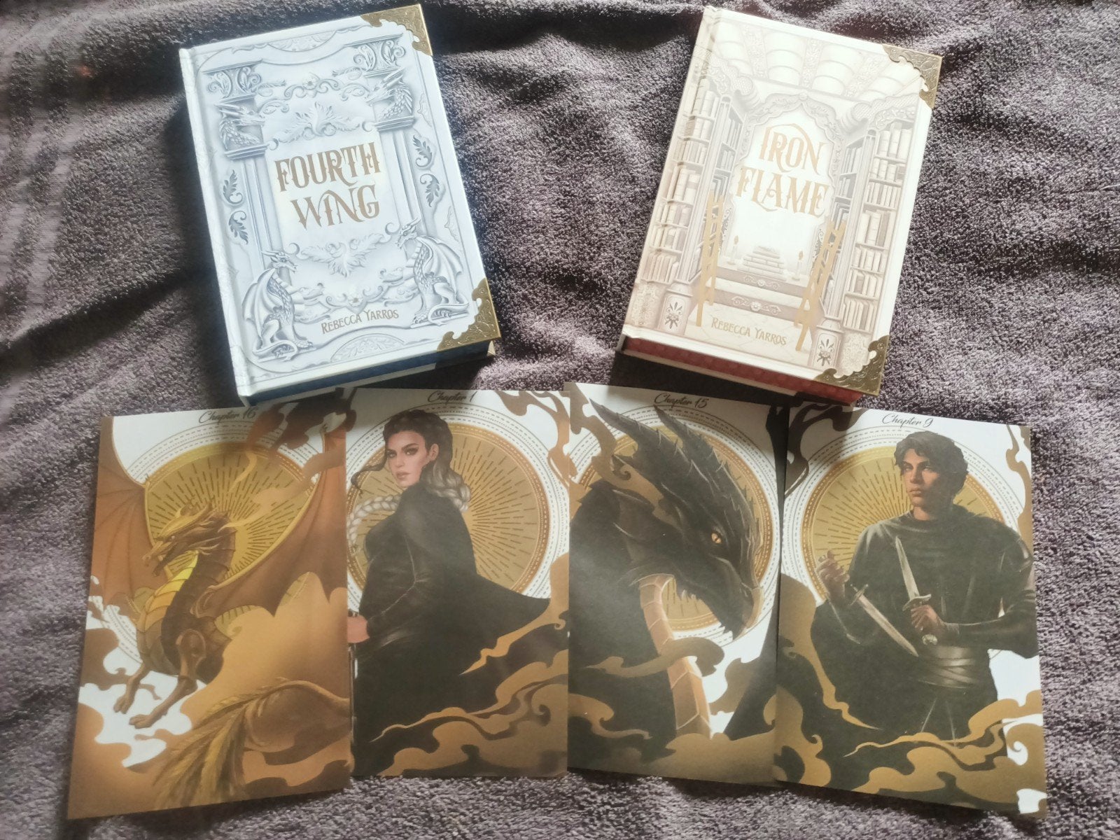 Fourth wing/ iron flame special collectors editions, Boeken, Ophalen, Zo goed als nieuw