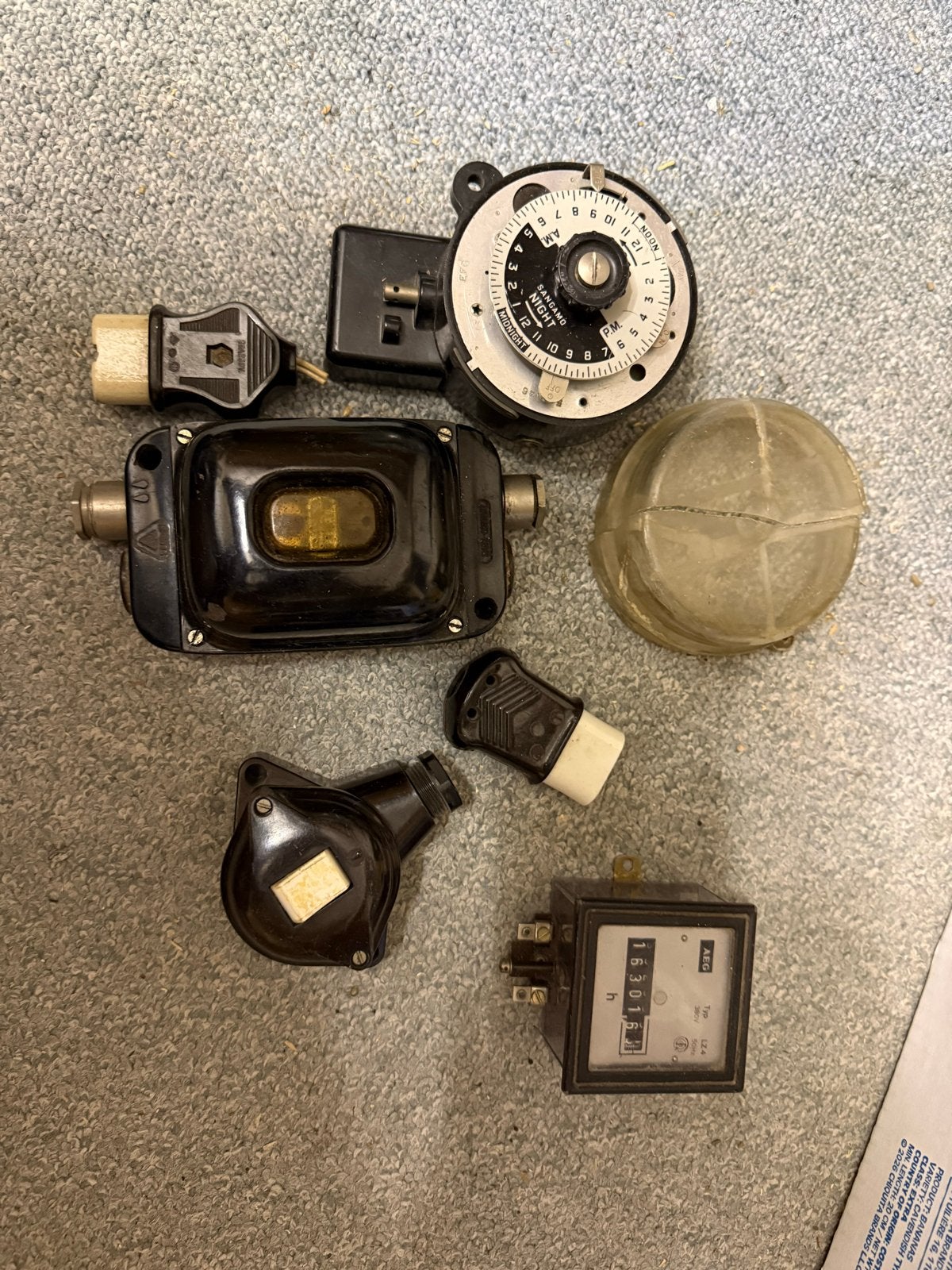 Vintage elektrische onderdelen: timer, meter, stekkers, Ophalen of Verzenden