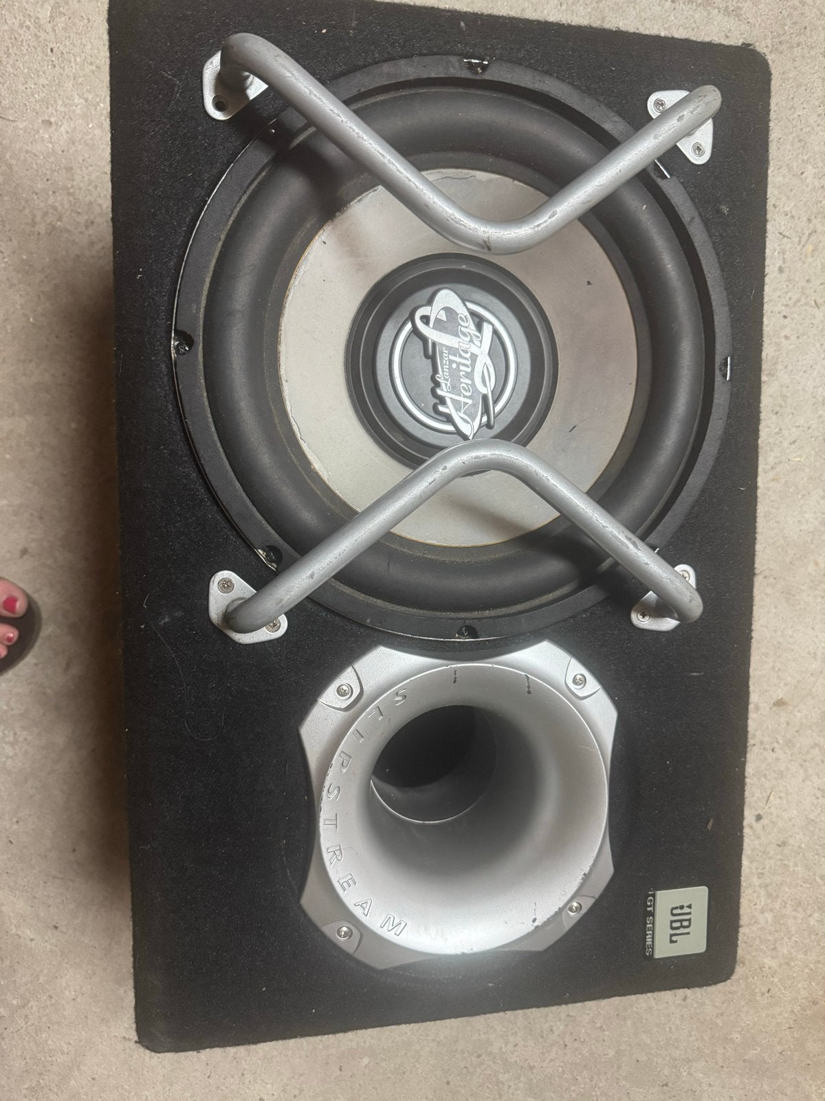 JBL Subwoofer met behuizing - Krachtige bas voor je auto, Ophalen, Gebruikt