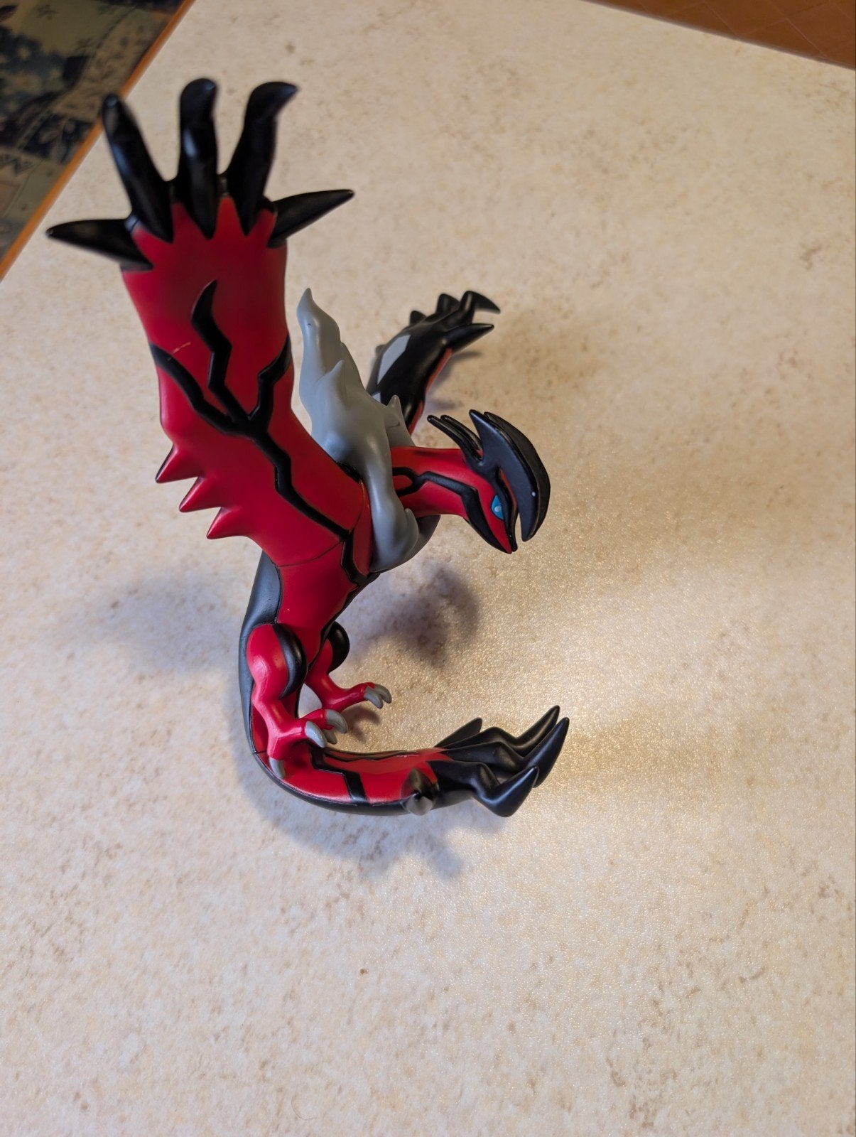 Pokémon Yveltal figuur - Tomy Nintendo, Ophalen of Verzenden, Zo goed als nieuw