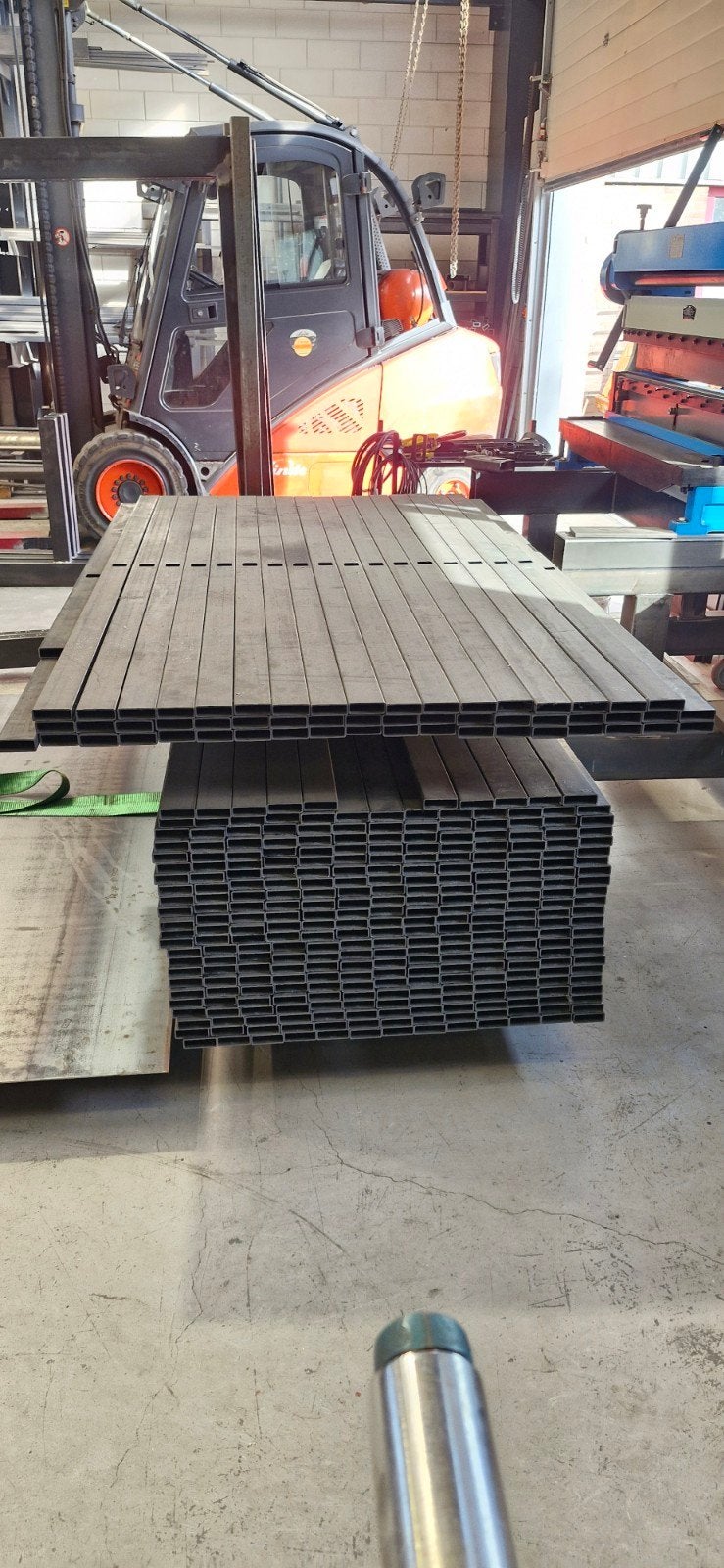 Stalen lammelen uit koker. Nieuw!, Ophalen, Nieuw, 250 mm of meer