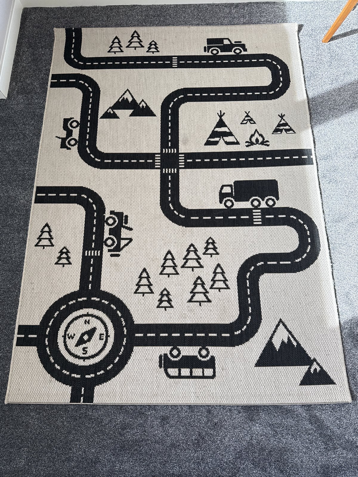 Vloerkleed Jongenskamer Autowegen - Speelkleed Zwart/Wit, Kinderen en Baby's, Ophalen, Gebruikt, Kleed of Kussen