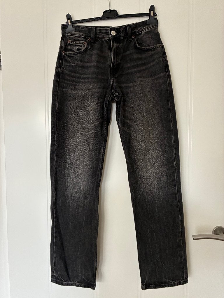 Pull&Bear Zwarte Jeans - Maat W28/W29 (confectie 36), Zwart, Ophalen of Verzenden, Zo goed als nieuw, W28 - W29 (confectie 36)