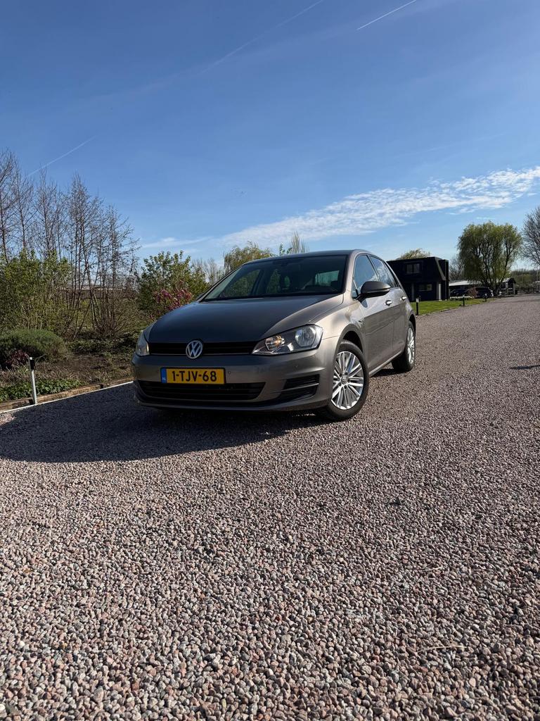 Volkswagen Golf 1.2 TSI 77KW 5D 2014 nieuwe apk, Auto's, Voorwielaandrijving, 4 cilinders, 610 kg, 49 €/maand