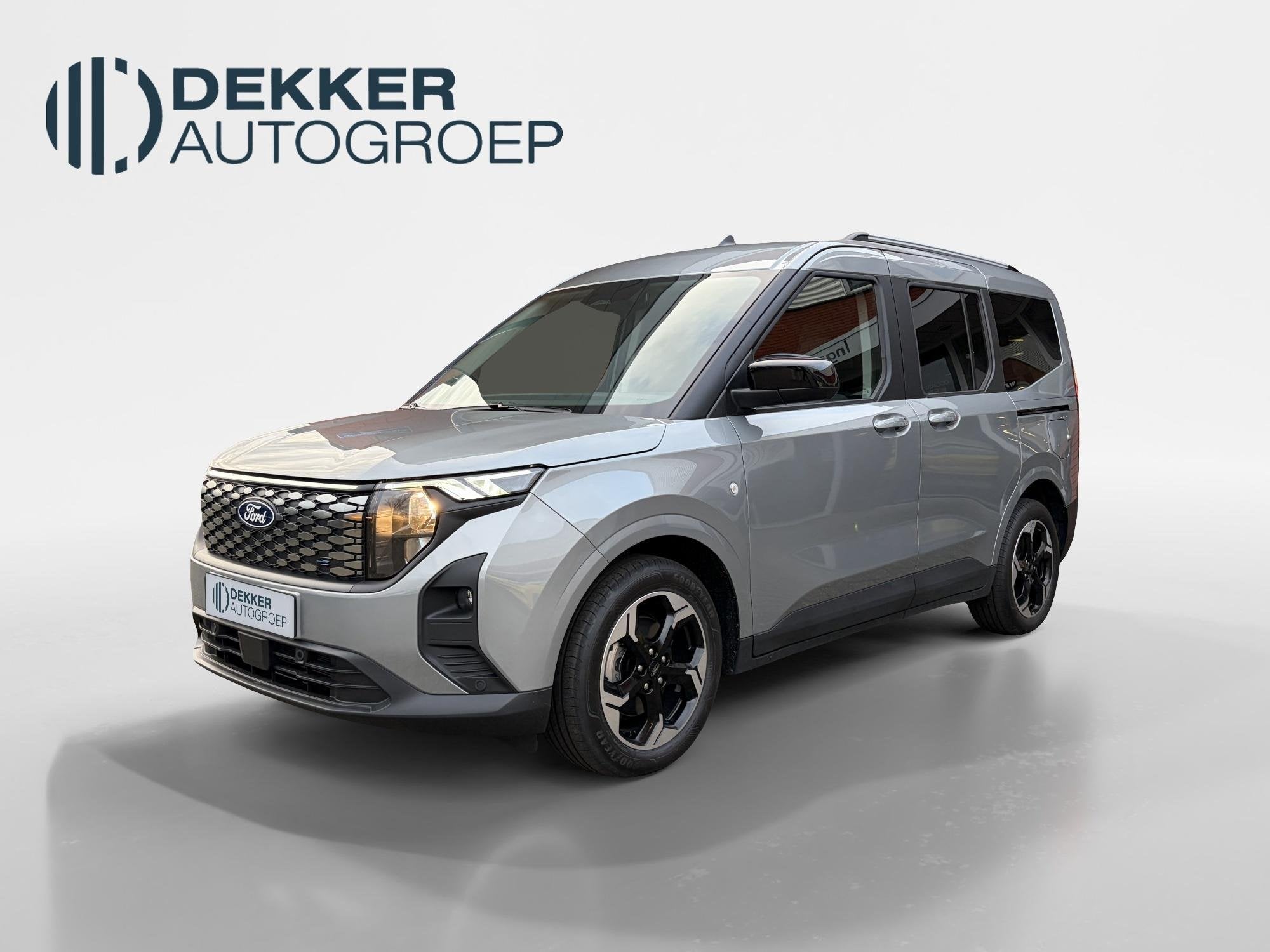 Ford Tourneo Courier Titanium 100% Elektrisch 43kWh 136 pk A, Auto's, Gebruikt, 24 min, 288 km, 3 cilinders