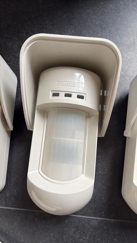 Risco alarmsysteem - Nieuw met 5 sensors en 2 kastjes, Ophalen of Verzenden, Nieuw, Compleet systeem, Beweging