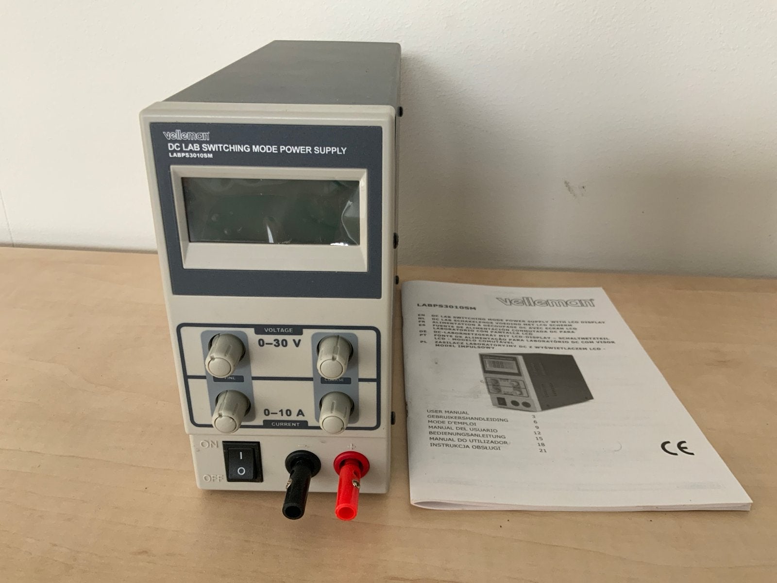 Velleman LABPS3010SM DC Lab Voeding 0-30V 0-10A, Ophalen, Gebruikt