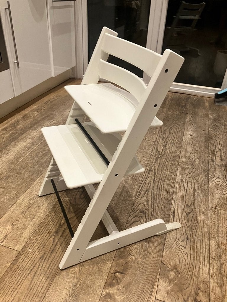 Stokke Tripp Trapp Chair (White) + Tray & Baby Set, Ophalen, Gebruikt, Meegroeistoel, Afneembaar eetblad