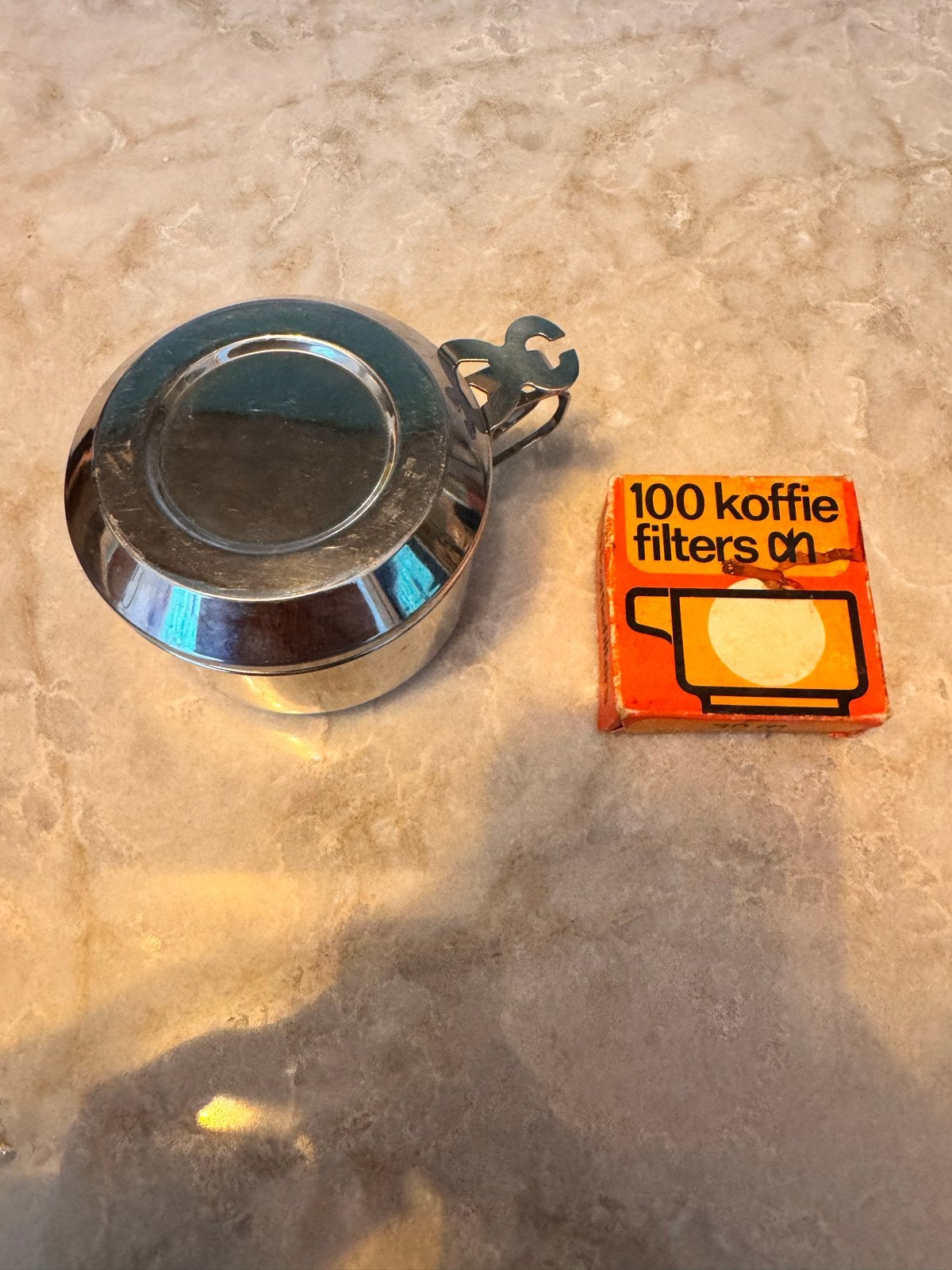 Vintage RVS koffiefilterhouder met 100 koffiefilters, Ophalen, Gebruikt, Overige modellen, Gemalen koffie