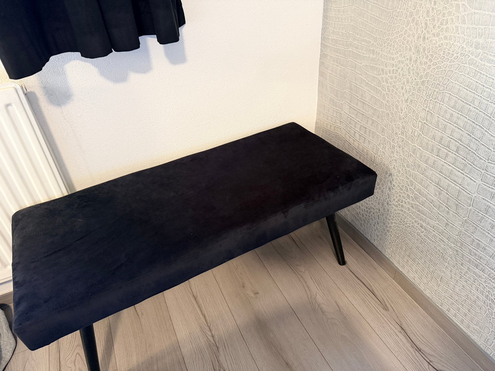 Zwart velvet bankje bank sofa, Ophalen, Zo goed als nieuw, Rechthoekig, 125 cm of meer