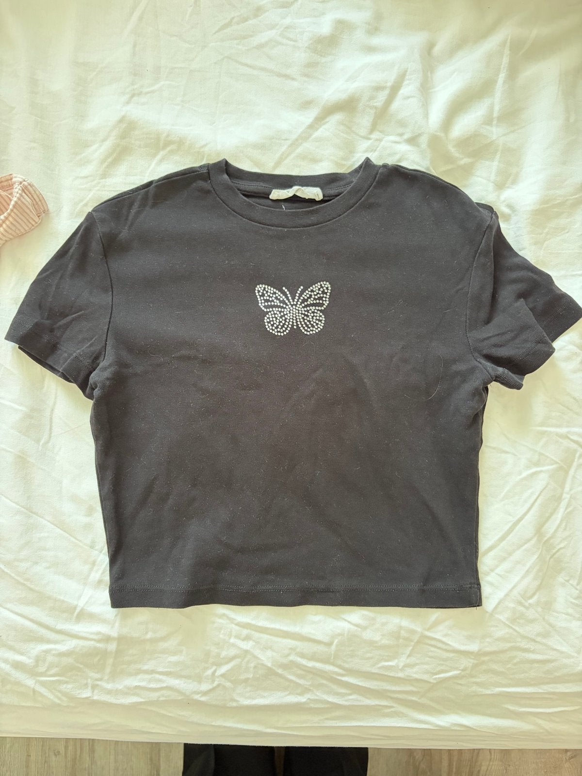Zwart Reserved T-shirt met vlinderprint, Maat 38/40 (M), Zwart, Ophalen of Verzenden, Zo goed als nieuw