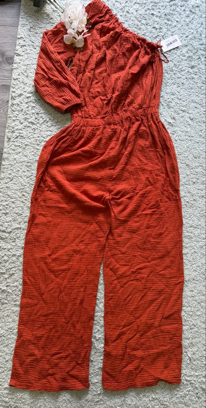 NİEUW, roestbruin (brique) Jumpsuit met one shoulder, Kleding | Dames, Ophalen of Verzenden, Nieuw, Maat 42/44 (L), Overige kleuren