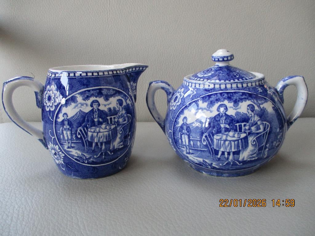 Soc. Ceramique - roomstel - TEA-DRINKER - Maastricht, Keramiek, Overige typen, Ophalen of Verzenden, Zo goed als nieuw