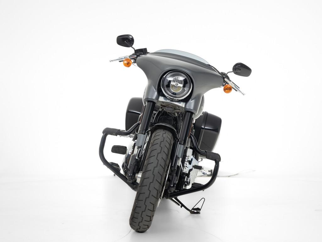 Harley-Davidson FLSB Sport Glide Solid Color (bj 2021), Motoren, Motoren | Harley-Davidson, LED Verlichting, Bedrijf, Overig, Laan van Vredenoord 33
2289 DA  Rijswijk ZH, NL