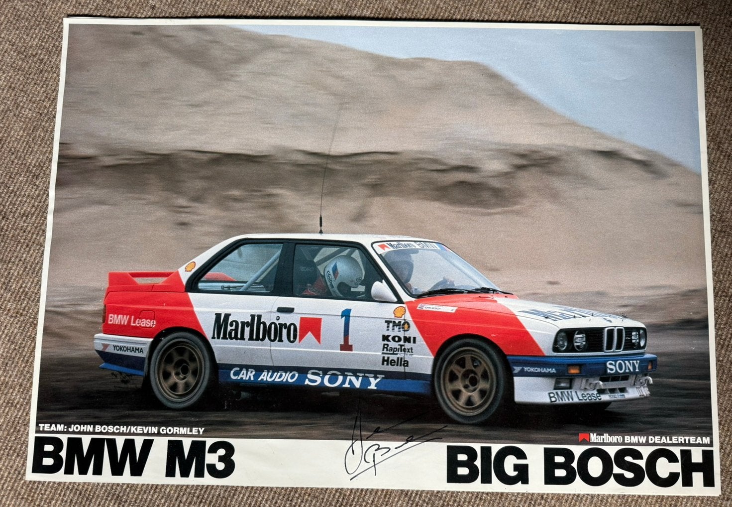 Bmw m3 e30 poster inclusief handtekening John Bosch, Ophalen, Zo goed als nieuw, A1 t/m A3
