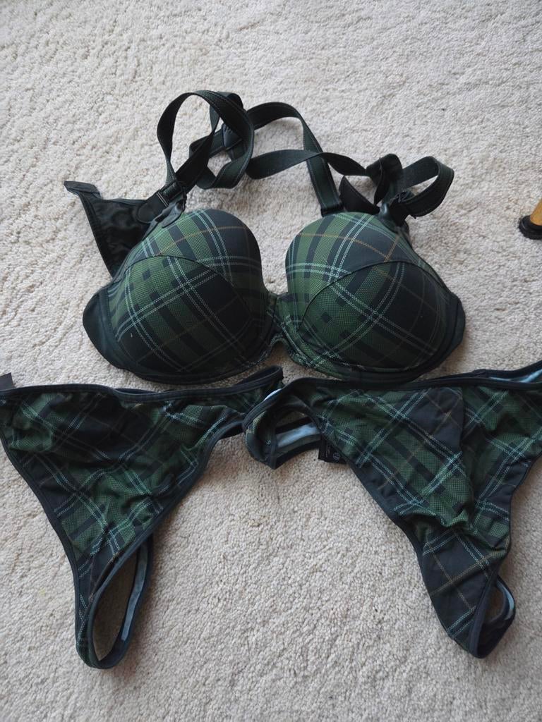 Marlies Dekkers BH 85C met 2 broekjes XL, Kleding | Dames, Ondergoed en Lingerie, Setje, Groen, Ophalen of Verzenden