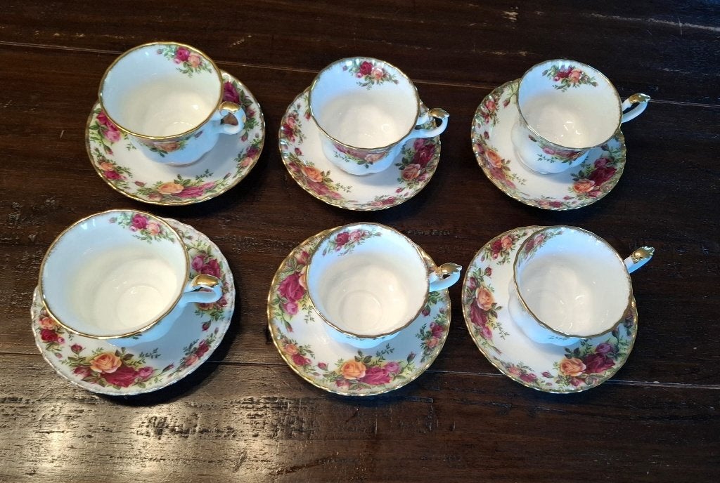 6 herenkopjes Royal Albert Old Country Roses, Verzamelen, Porselein, Kristal en Bestek, Ophalen, Gebruikt, Porselein, Kop en/of schotel