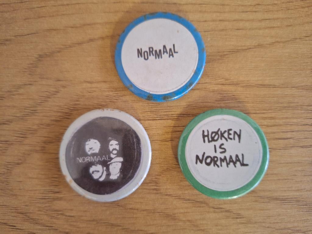 3  NORMAAL  buttons, Ophalen of Verzenden, Gebruikt