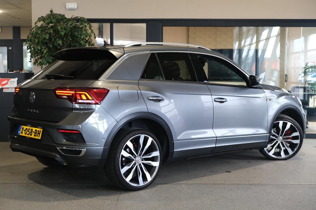 Volkswagen T-Roc 1.5 TSI 150PK DSG 2x R-line Beats Camera Na, 4 cilinders, 150 pk, Leder en Stof, Origineel Nederlands