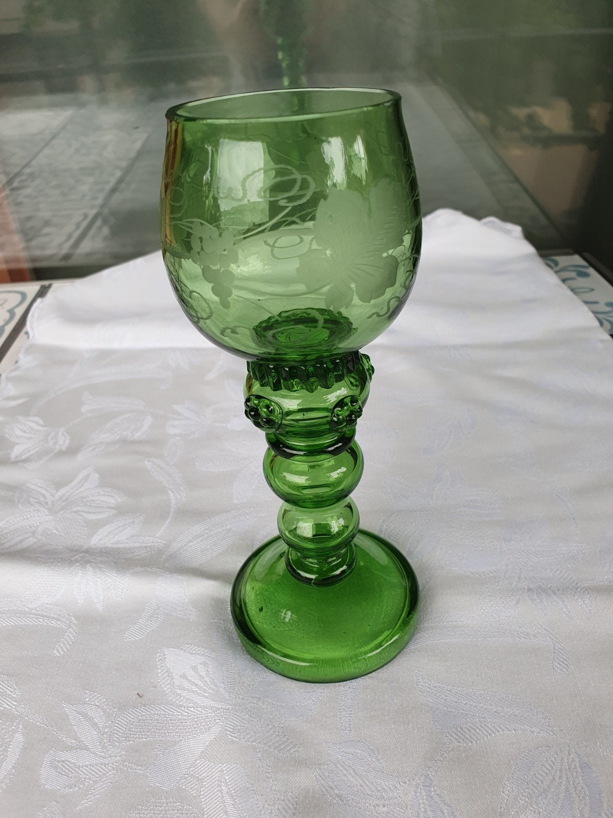 Antiek Groen Wijnglas met Druivenmotief, Ophalen of Verzenden
