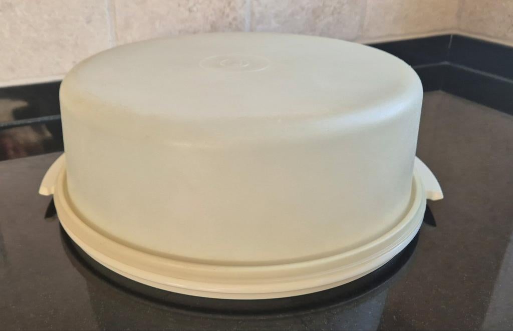 2 Tupperware Taartdozen, Ophalen of Verzenden, Gebruikt, Crème, Overige typen