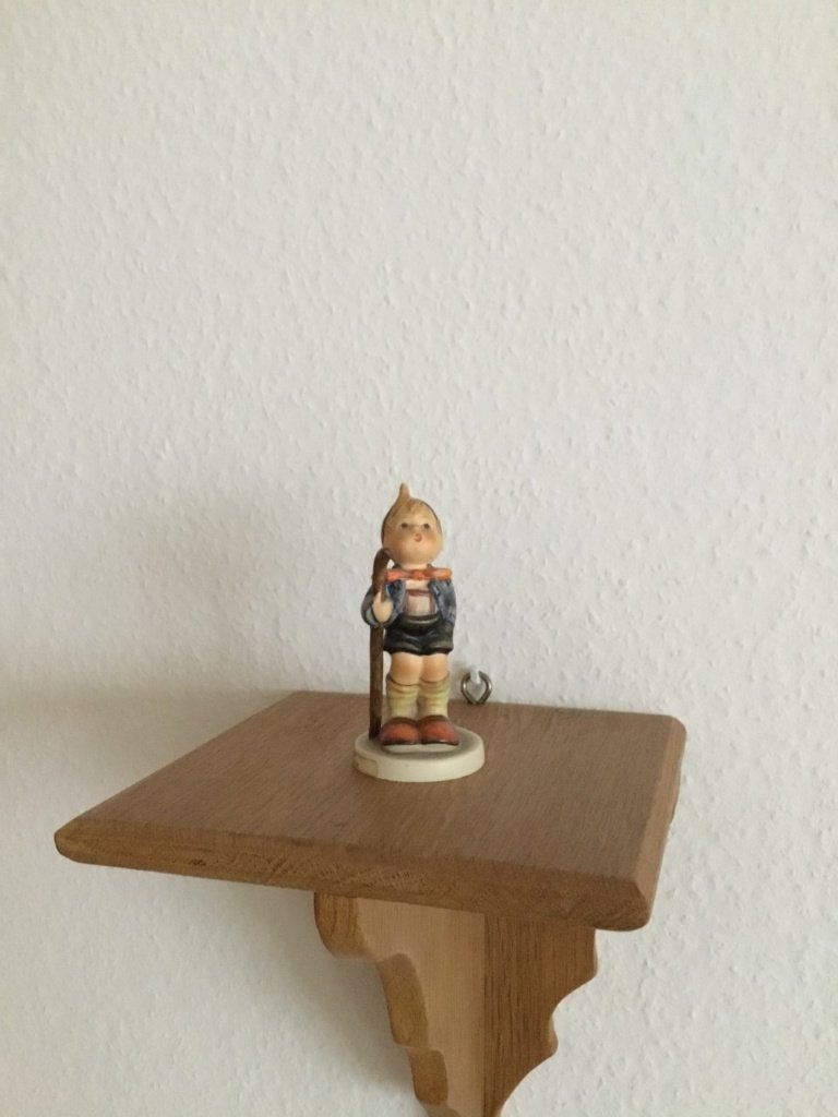 Hummel Jongetje met stok, Ophalen of Verzenden