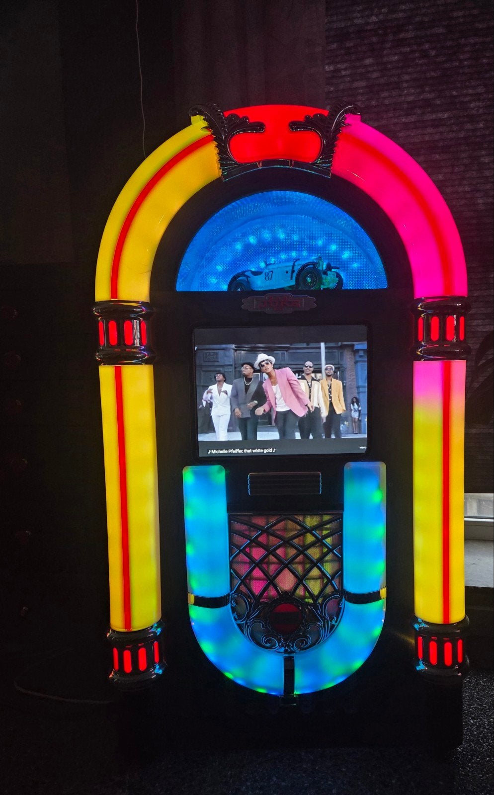 Jukebox met 15inch touchscreen wifi YouTube enzz, Ophalen of Verzenden, 1970 tot heden, Overige merken