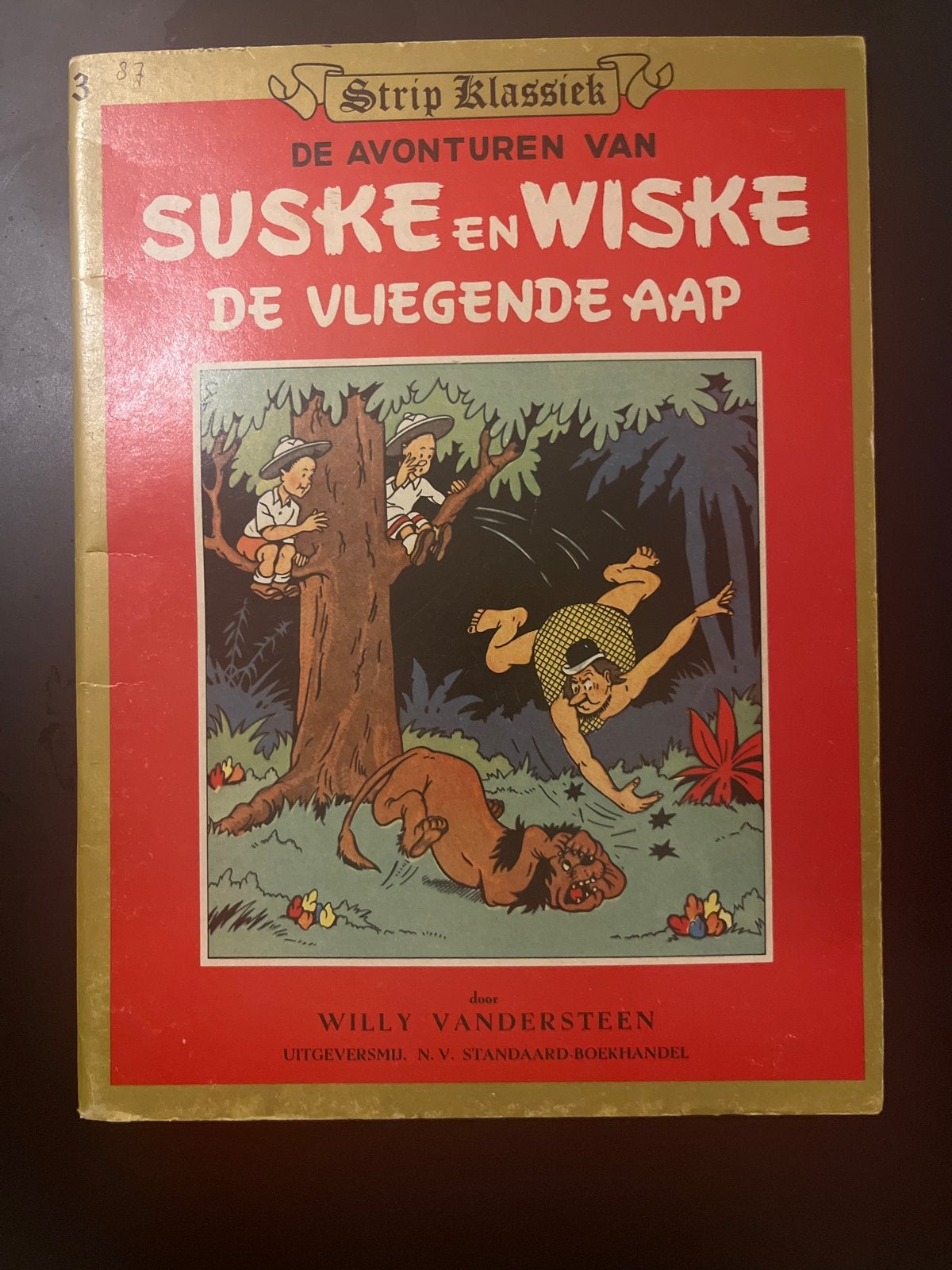 Suske en Wiske - De Vliegende Aap (Strip Klassiek), Eén stripboek, Ophalen of Verzenden, Gelezen
