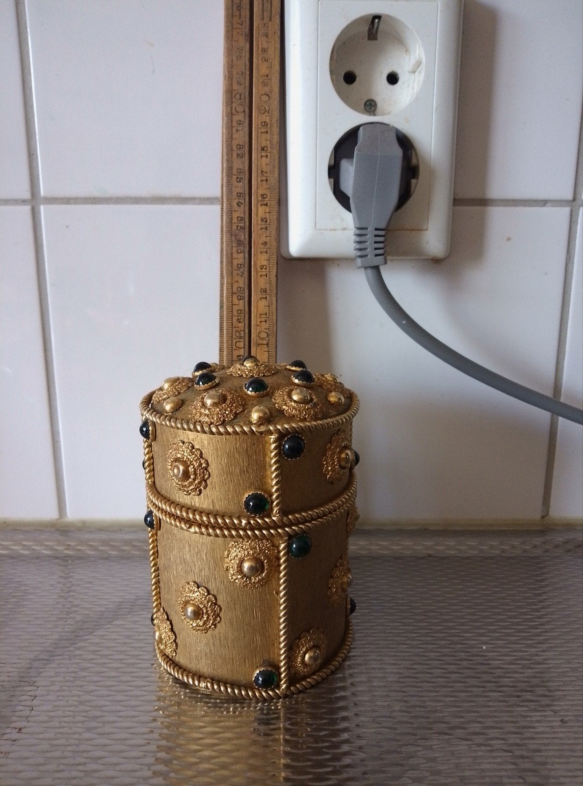 Decoratieve gouden doos met edelstenen, Ophalen of Verzenden