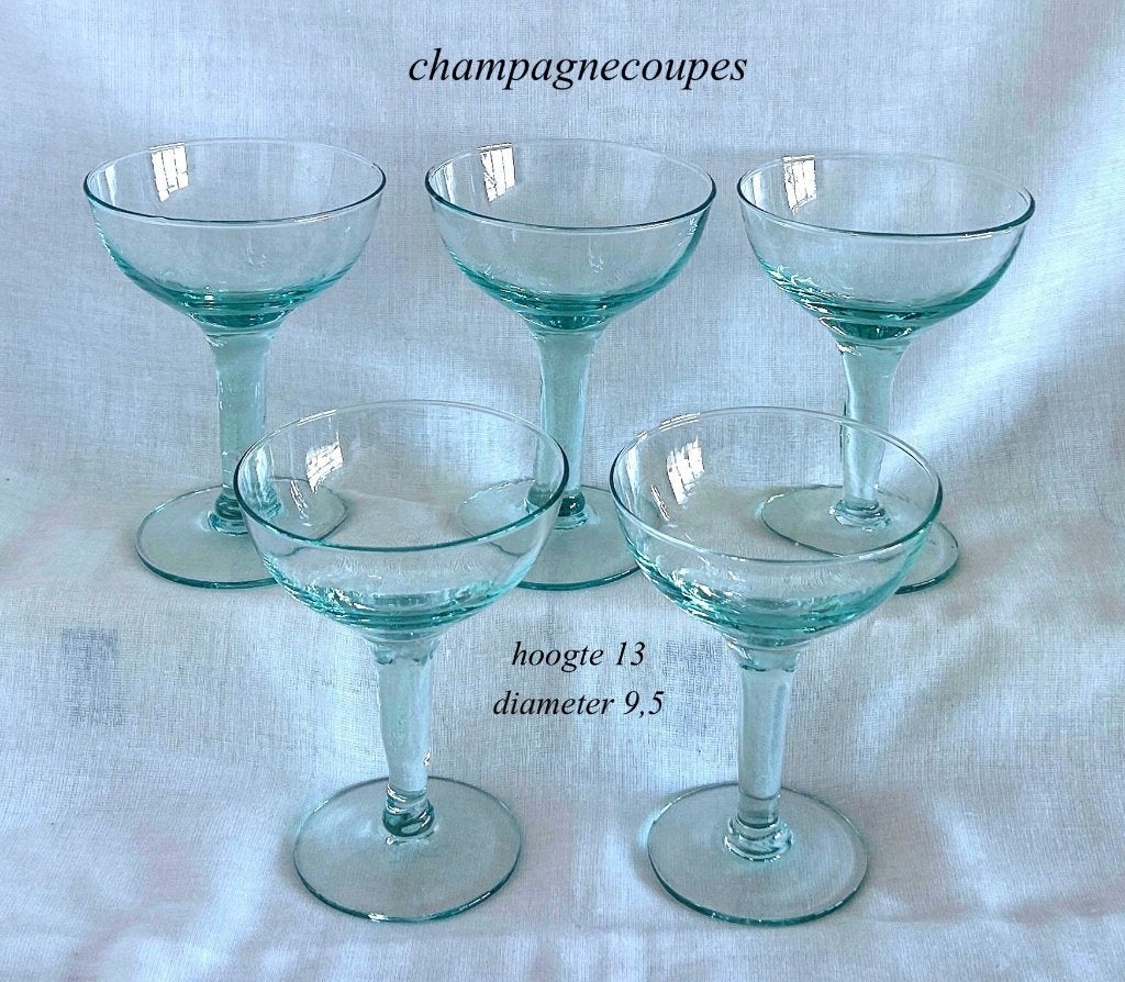 5x Champagne Coupe op voet 13h Groen Glas Kristal, Antiek en Kunst, Antiek | Glas en Kristal, Ophalen