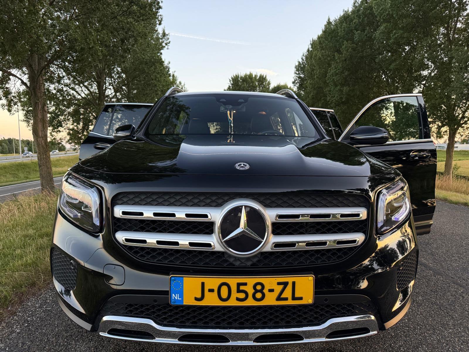 Mercedes-Benz GLB 200 163PK 7G-DCT 2020 Zwart, Auto's, Mercedes-Benz, 1800 kg, Zwart, 4 cilinders, 7 stoelen