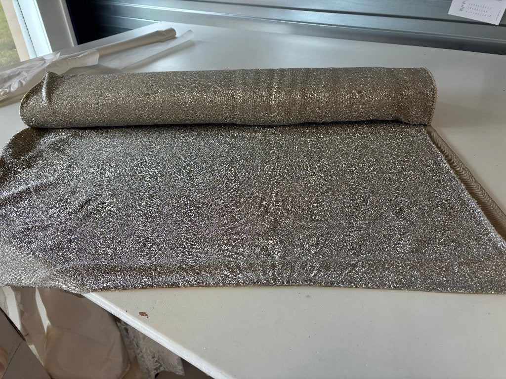 mooie gouden glitterstof, Hobby en Vrije tijd, 120 cm of meer, Ophalen of Verzenden, Polyester, Goud