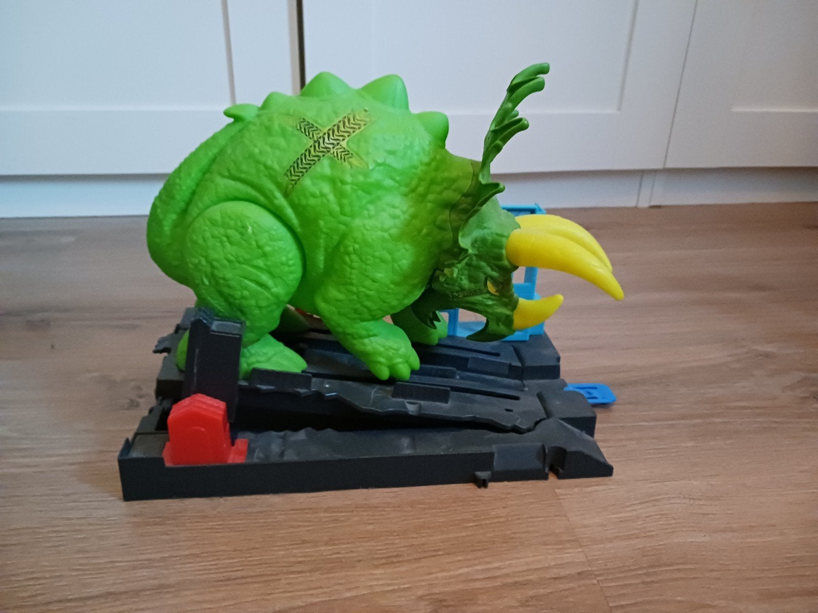 Hot wheels dino, Ophalen, Zo goed als nieuw, Handmatig, Hot Wheels