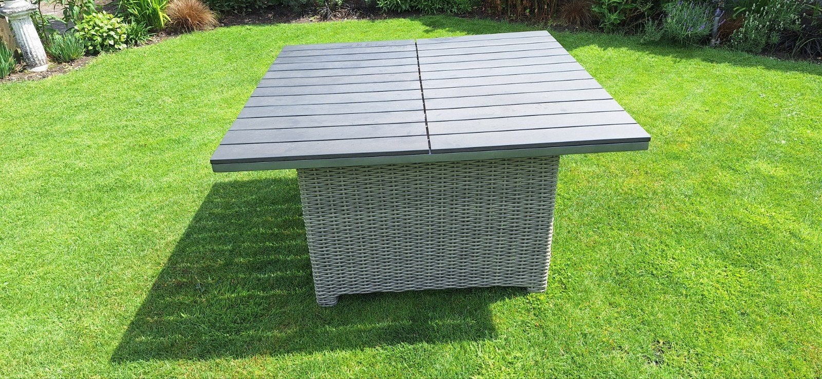 Gebruikte tuintafel, kan nog een ronde mee, Tuin en Terras, Tuintafels, Ophalen, Gebruikt, Rechthoekig, Kunststof