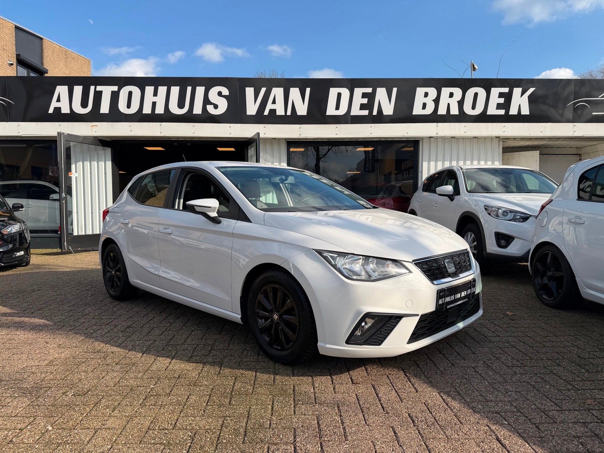 SEAT Ibiza 1.0 MPI Reference 1e Eigenaar|Airco|Cruise Ctr|Bl, Voorwielaandrijving, Stof, Gebruikt, Zwart