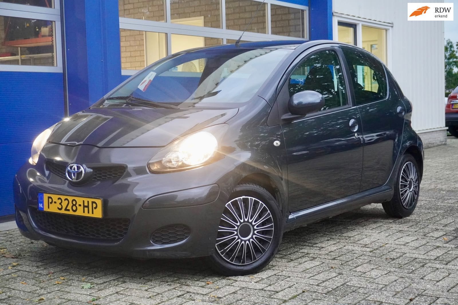Toyota Aygo 1.0-12V Access APK|AIRCO|FRISSE AUTO|KLEINE BEUR, Voorwielaandrijving, Stof, Gebruikt, Zwart