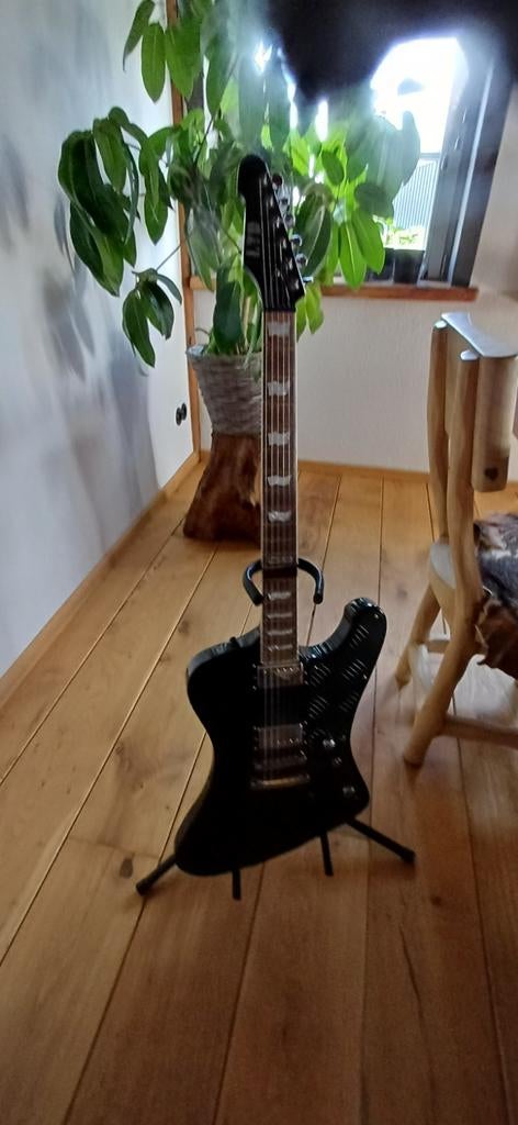ESP LTD Phoenix-200 elektrische gitaar (2011), Muziek en Instrumenten, Ophalen of Verzenden, Gebruikt, Solid body, Overige merken