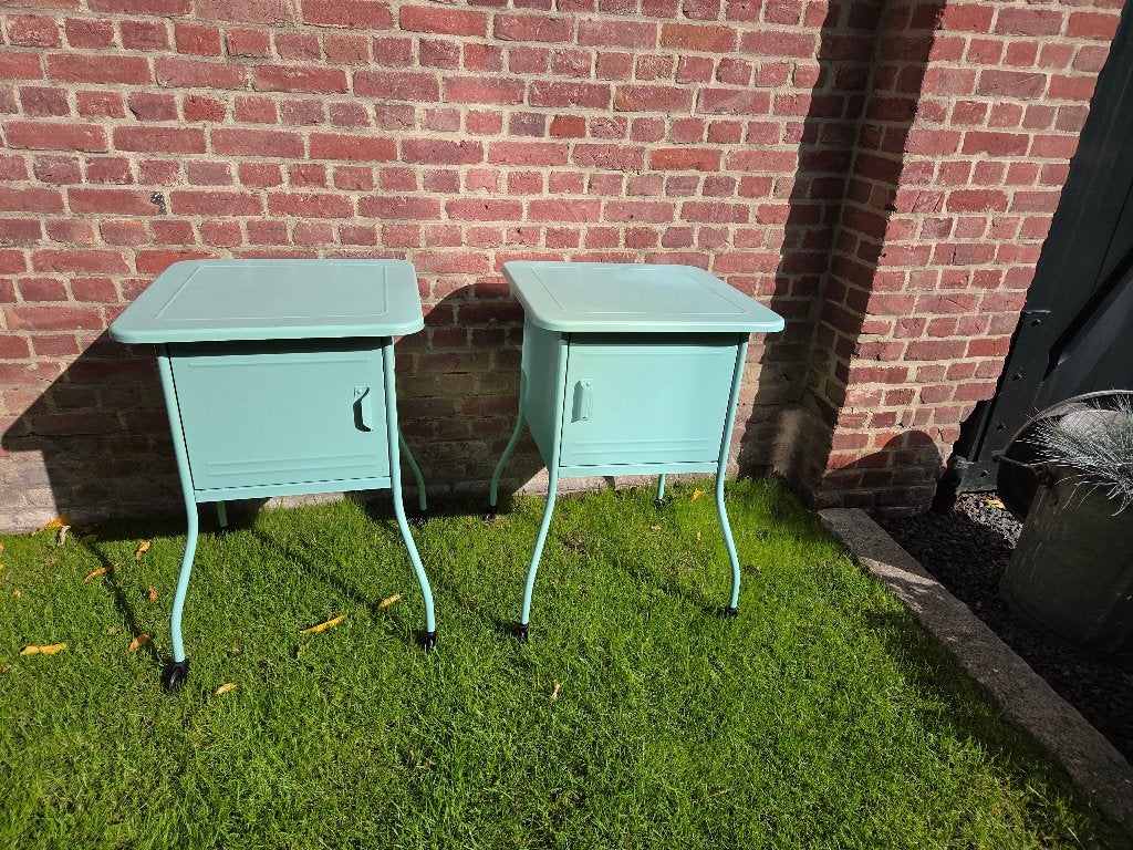 2 Retro nachtkastjes, Verzamelen, Ophalen, Huis en Inrichting