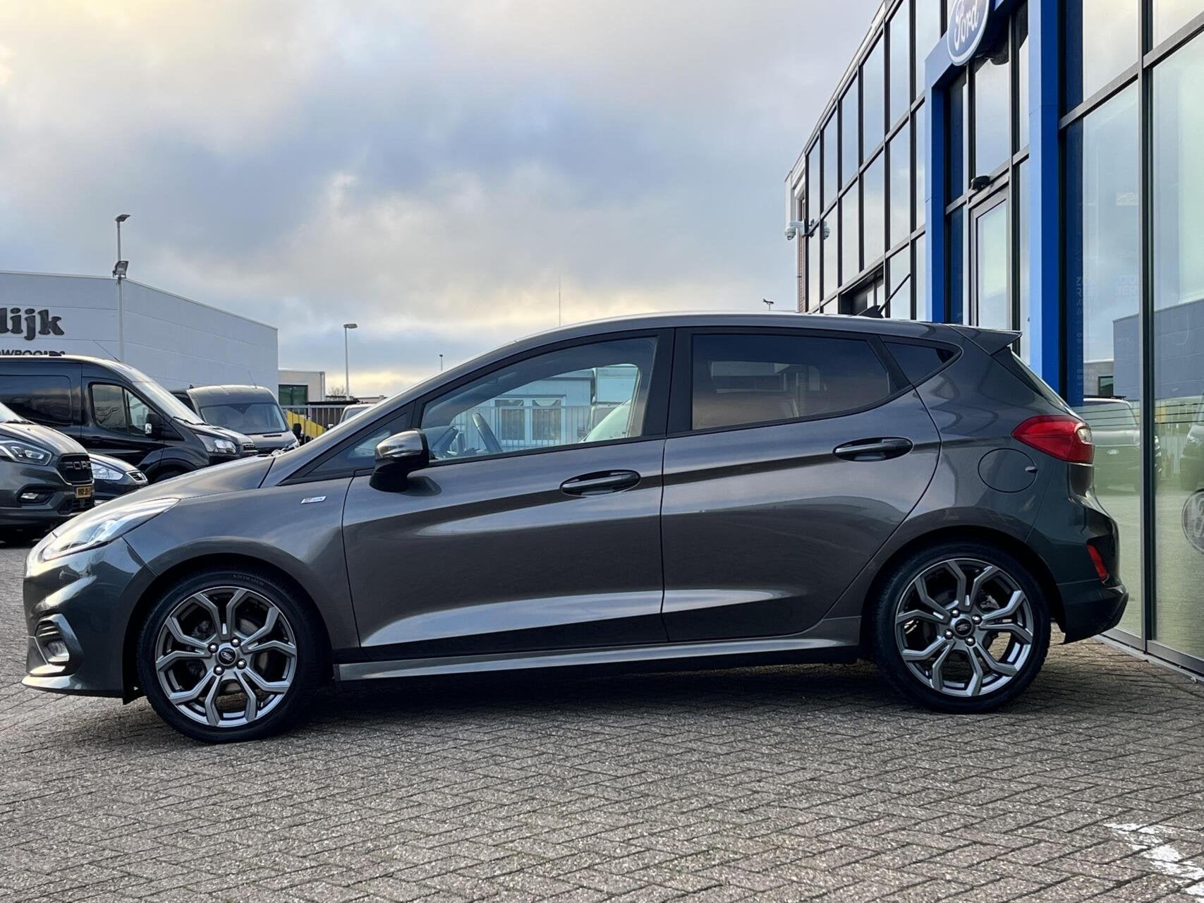 Ford Fiesta 1.0 EcoBoost ST-Line 100PK Cruise Navi Climate P, Voorwielaandrijving, Gebruikt, 580 kg, 1064 kg