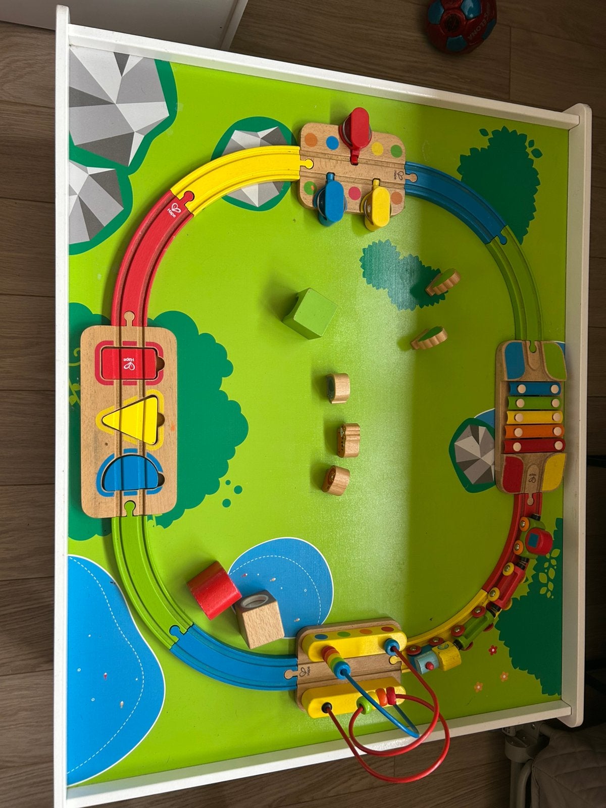 speeltafel HAPE, Kinderen en Baby's, Ophalen, Zo goed als nieuw