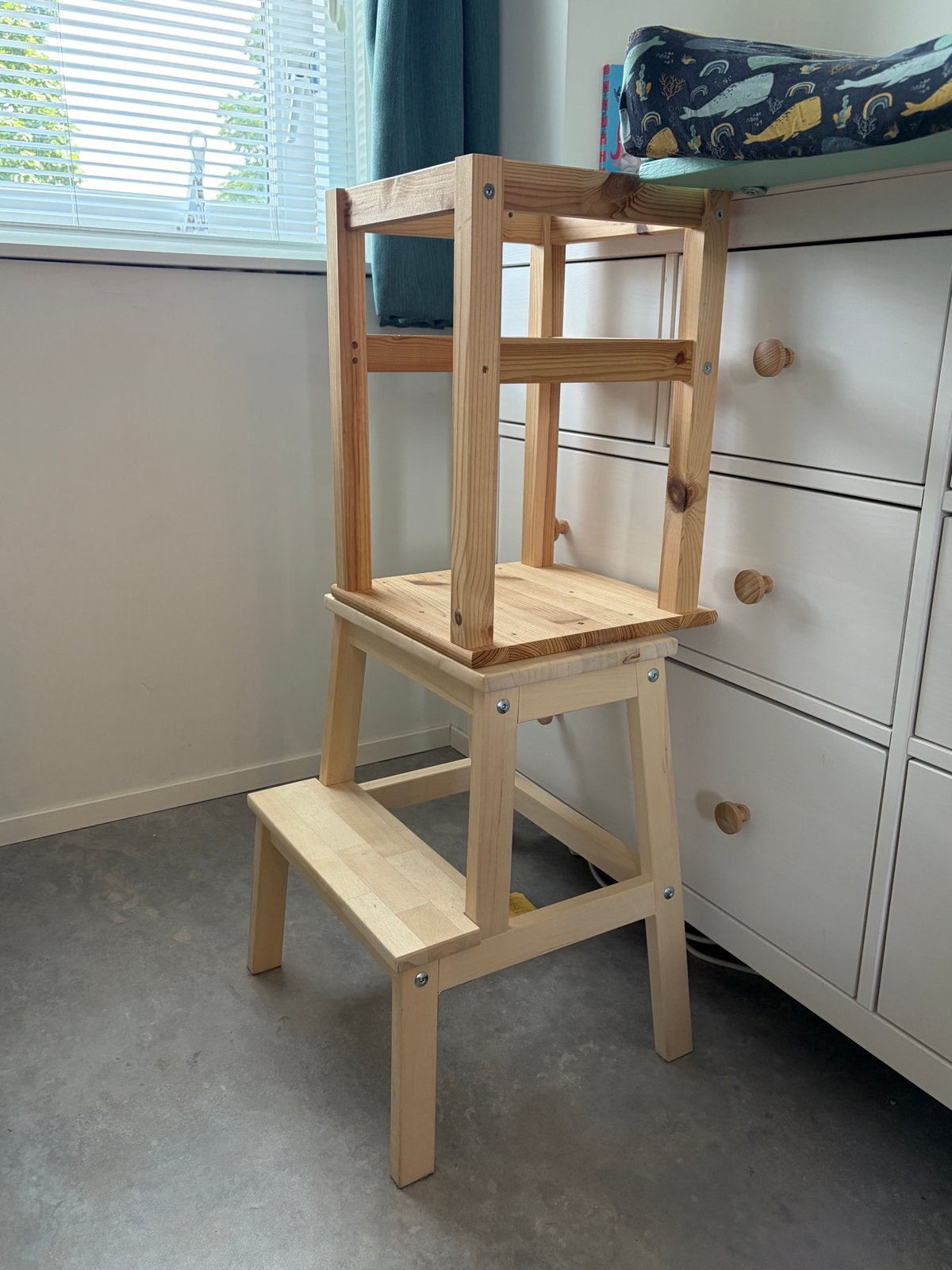 Leertoren (IKEA hack) voor dreumessen, peuters en kleuters, Ophalen, Gebruikt, Hout