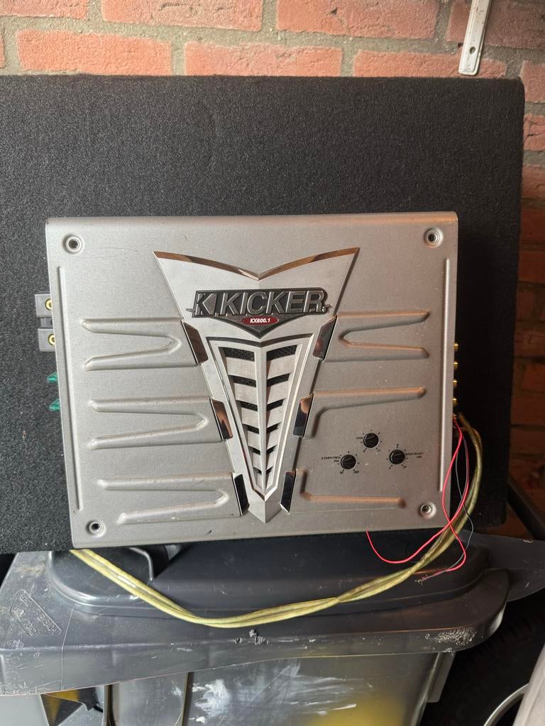 Kicker Solo-Baric L5 subwoofer met versterker, Ophalen, Zo goed als nieuw