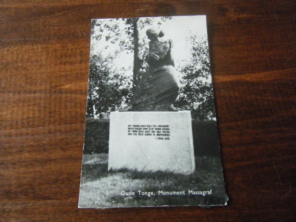 X28 - Oude Tonge - Monument Massagraf - Watersnood, Ophalen of Verzenden, 1940 tot 1960, Zuid-Holland